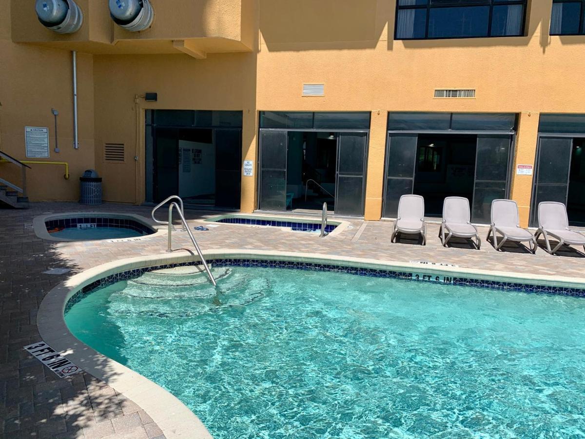 Апартаменты 210 Sea Gem Oceanfront Pet Friendly Indoor Pools Миртл-Бич Экстерьер фото